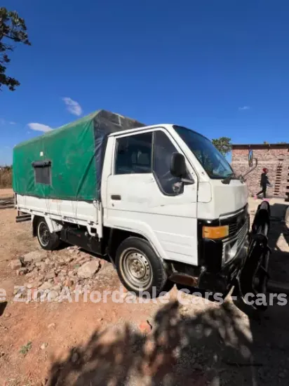 Picture of Toyota Dyna 1995