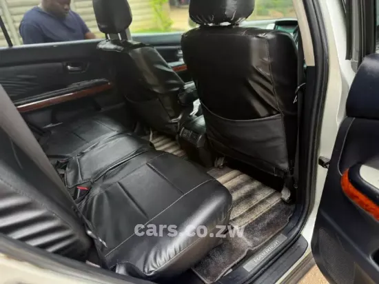 Picture of Toyota Harrier 2003