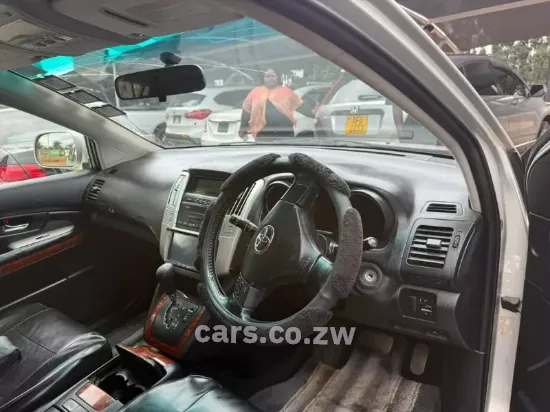 Picture of Toyota Harrier 2003