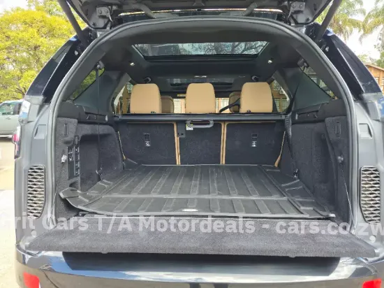 Picture of Land Rover Discovery 2023