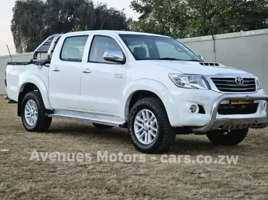 Picture of Toyota Hilux 2013