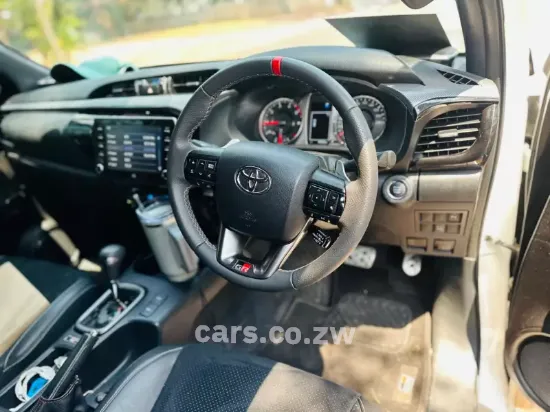 Picture of Toyota Hilux 2024