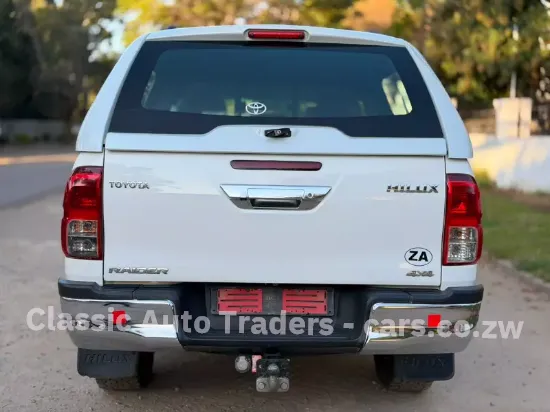 Picture of Toyota Hilux 2017