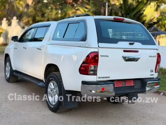 Picture of Toyota Hilux 2017