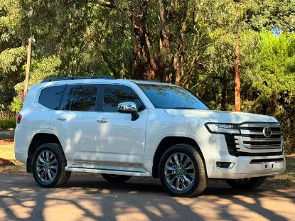 Picture of Toyota Land Cruiser 2024