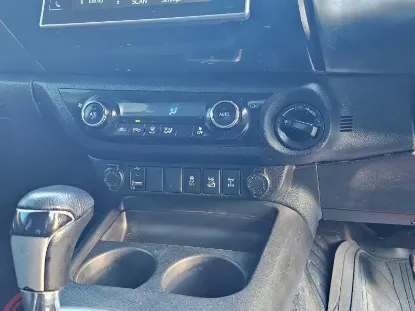 Picture of Toyota Hilux 2017