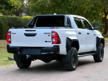 Picture of Toyota Hilux 2024