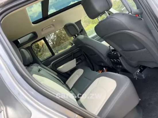 Picture of Land Rover Defender 2024