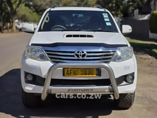 Picture of Toyota Fortuner 2013