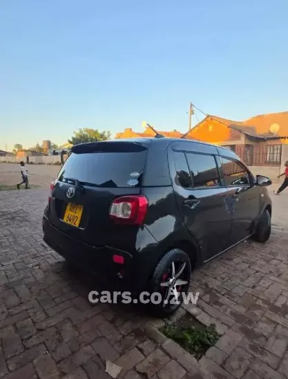 Picture of Toyota Passo 2016