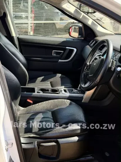 Picture of Land Rover Discovery 2013