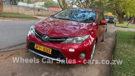 Picture of Toyota Auris 2013