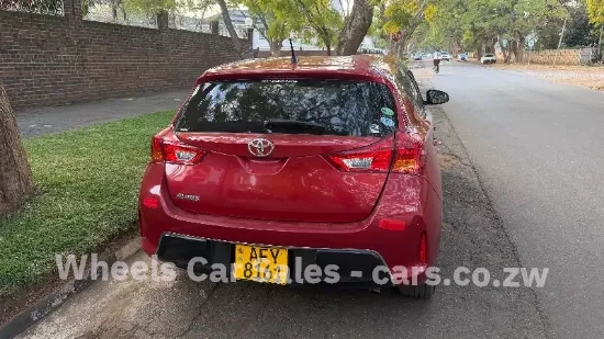Picture of Toyota Auris 2013