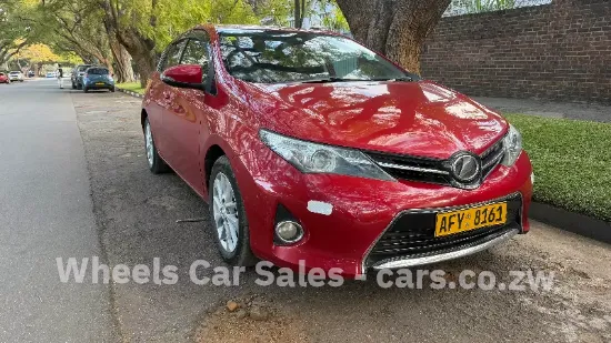 Picture of Toyota Auris 2013