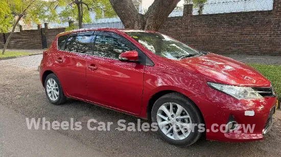 Picture of Toyota Auris 2013
