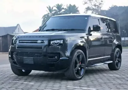 Picture of Land Rover Defender 2024