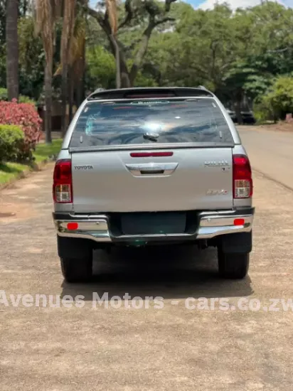 Picture of Toyota Hilux 2016