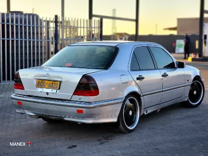 Picture of Mercedes Benz C200 1999