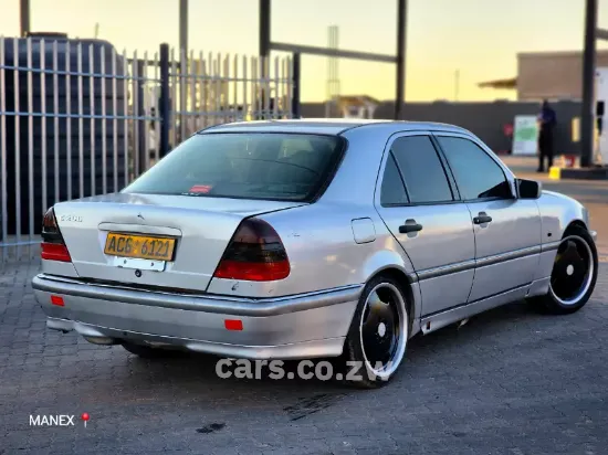 Picture of Mercedes Benz C200 1999