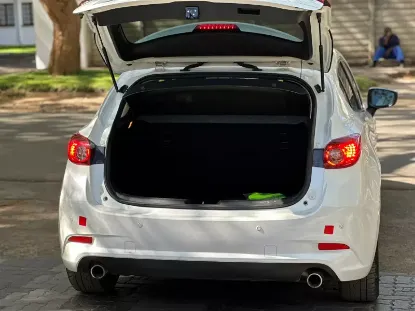 Picture of Mazda Axela 2017