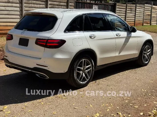 Picture of Mercedes Benz GLC 2017