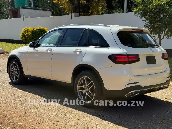 Picture of Mercedes Benz GLC 2017
