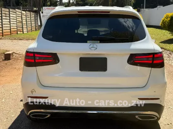 Picture of Mercedes Benz GLC 2017