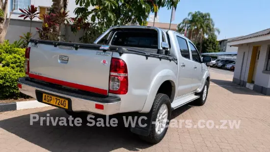 Picture of Toyota Hilux 2013