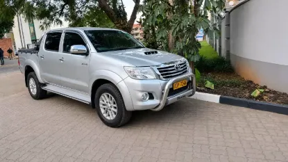 Picture of Toyota Hilux 2013