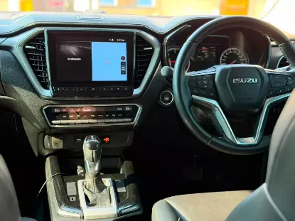 Picture of Isuzu KB300 2022