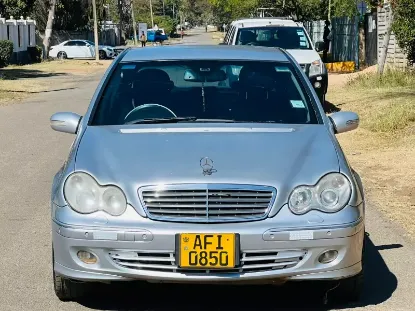 Picture of Mercedes Benz C-Class 2004