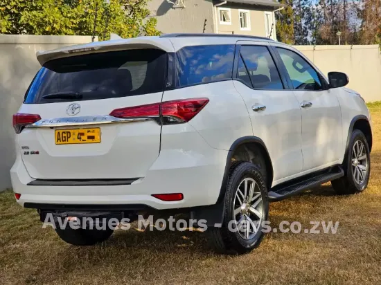 Picture of Toyota Fortuner 2017