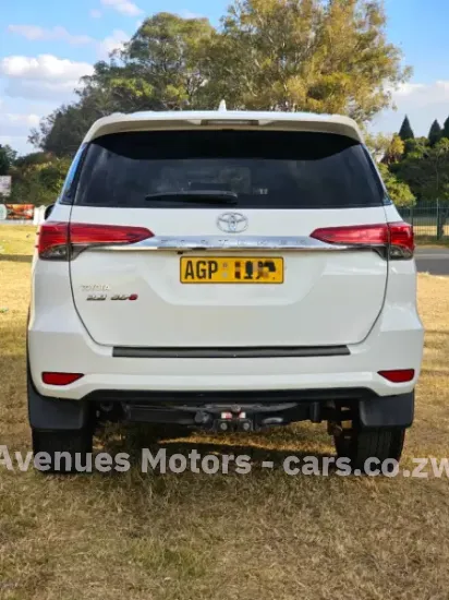 Picture of Toyota Fortuner 2017