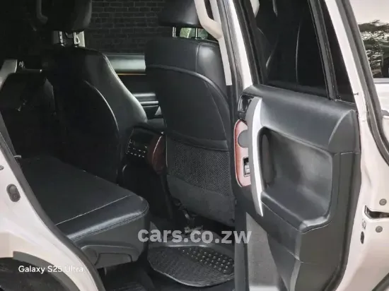 Picture of Toyota Prado 2017
