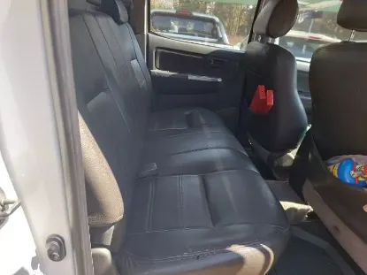 Picture of Toyota Hilux 2013