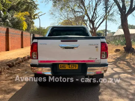 Picture of Toyota Hilux 2016