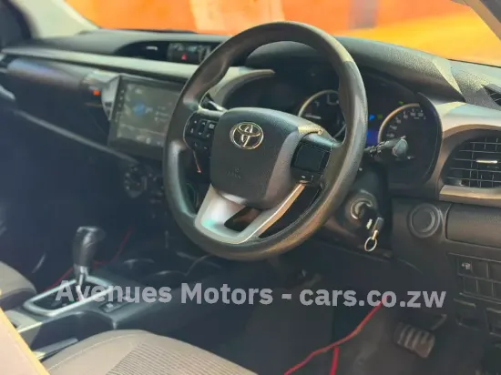 Picture of Toyota Hilux 2016