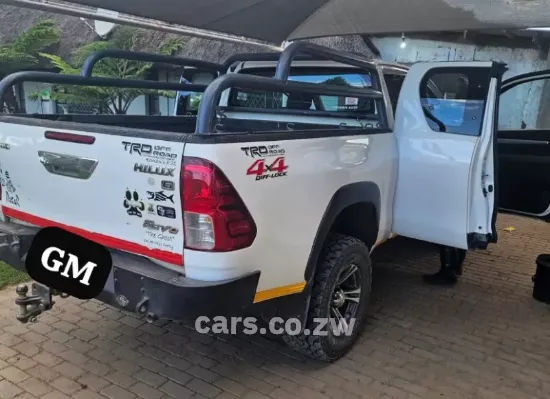 Picture of Toyota Hilux 2017