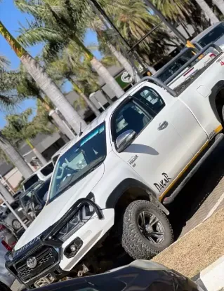 Picture of Toyota Hilux 2017