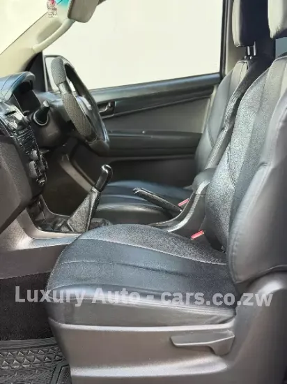 Picture of Isuzu KB 250 D-Tech 2015