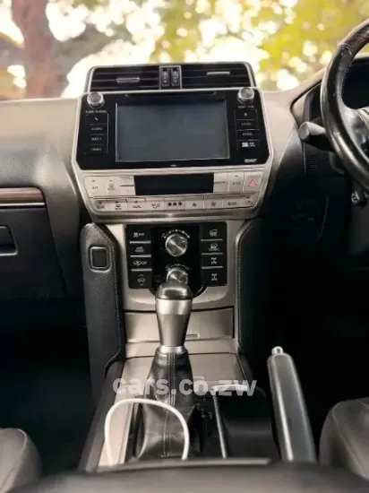 Picture of Toyota Prado 2020