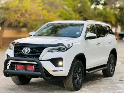 Picture of Toyota Fortuner 2021