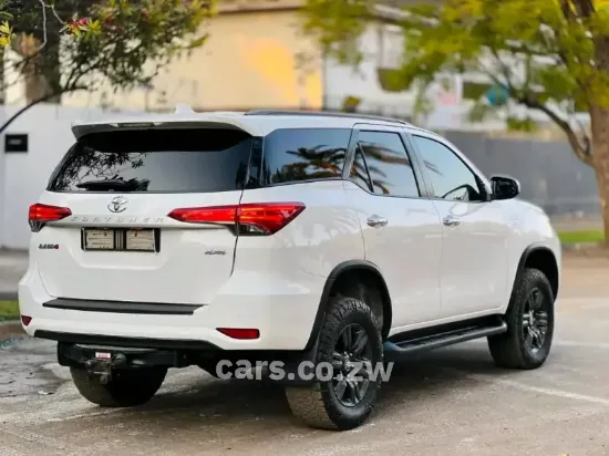 Picture of Toyota Fortuner 2021