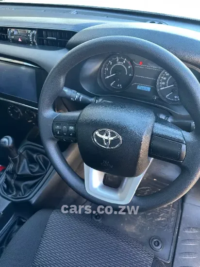 Picture of Toyota Hilux GD6 2025