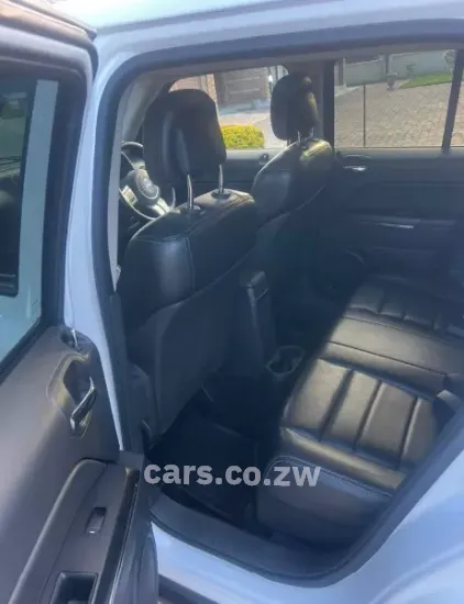 Picture of Jeep Patriot 2013
