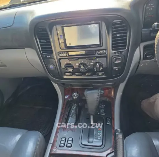 Picture of Toyota Land Cruiser 2001