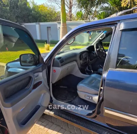 Picture of Toyota Land Cruiser 2001