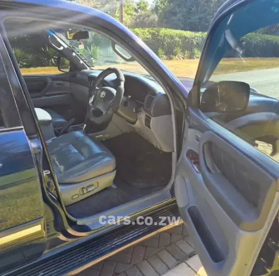 Picture of Toyota Land Cruiser 2001