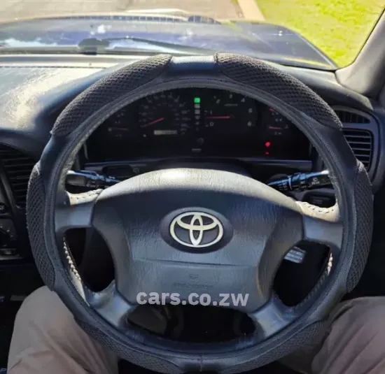 Picture of Toyota Land Cruiser 2001