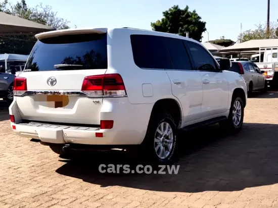 Picture of Toyota Land Cruiser 2021